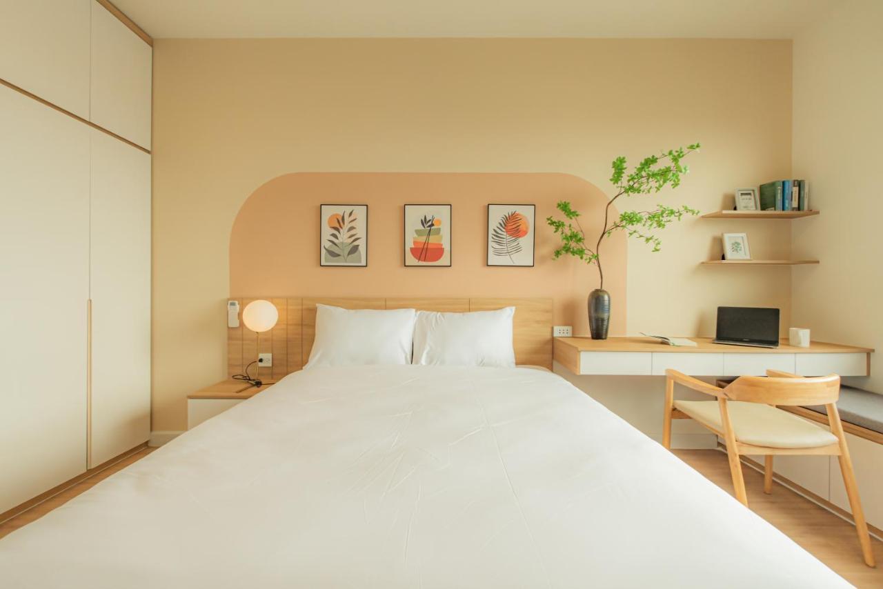 9Trip Stay In Soho Residence - 3 Bedrooms Apartment In District 1, Next To Bui Vien Walking Street - Free Saigon Nightlife Walking Tour Cidade de Ho Chi Minh Exterior foto
